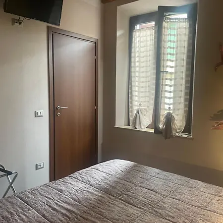 住宿加早餐酒店 La Casa Di Enea Goito (Lombardy)