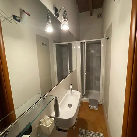 Bed & Breakfast La Casa Di Enea 3*