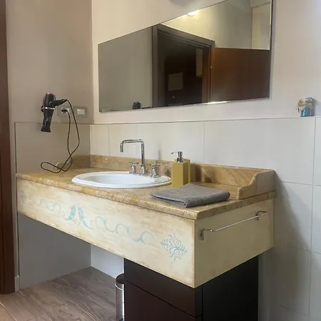 La Casa Di Enea Bed & Breakfast Goito (Lombardy)